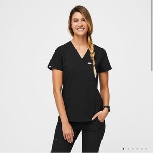 Figs small Catarina top in black